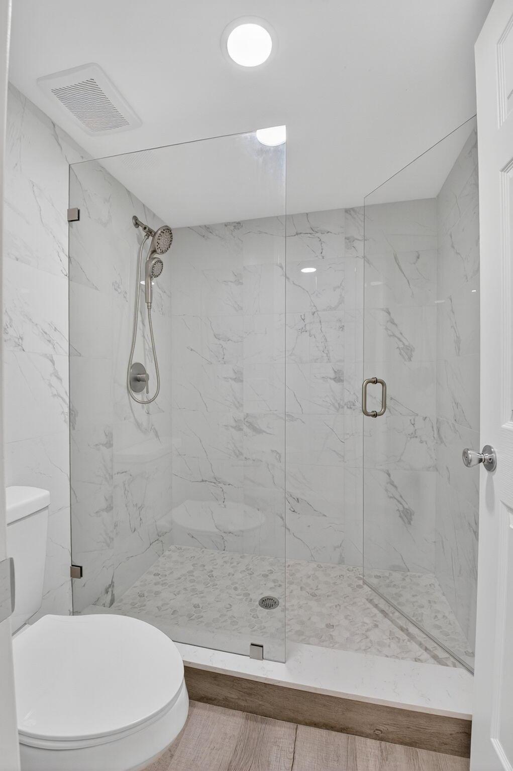 BARWOOD CONDO - Residential