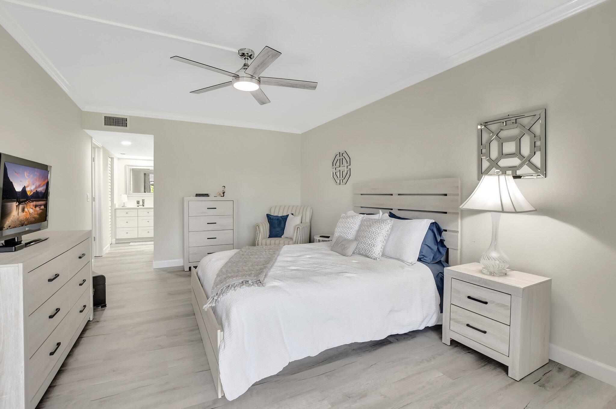 BARWOOD CONDO - Residential