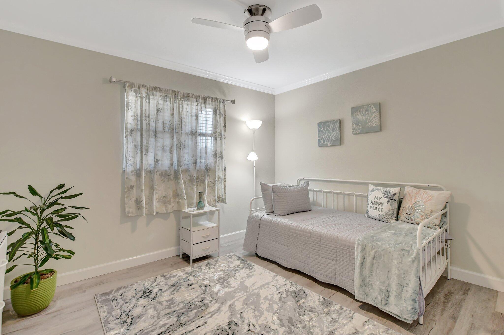 BARWOOD CONDO - Residential