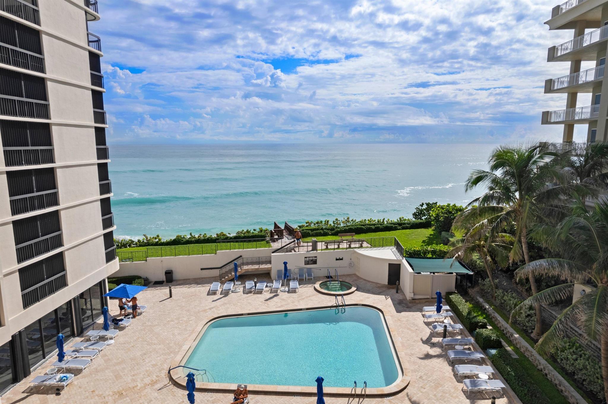 EASTPOINTE I CONDO - Residential