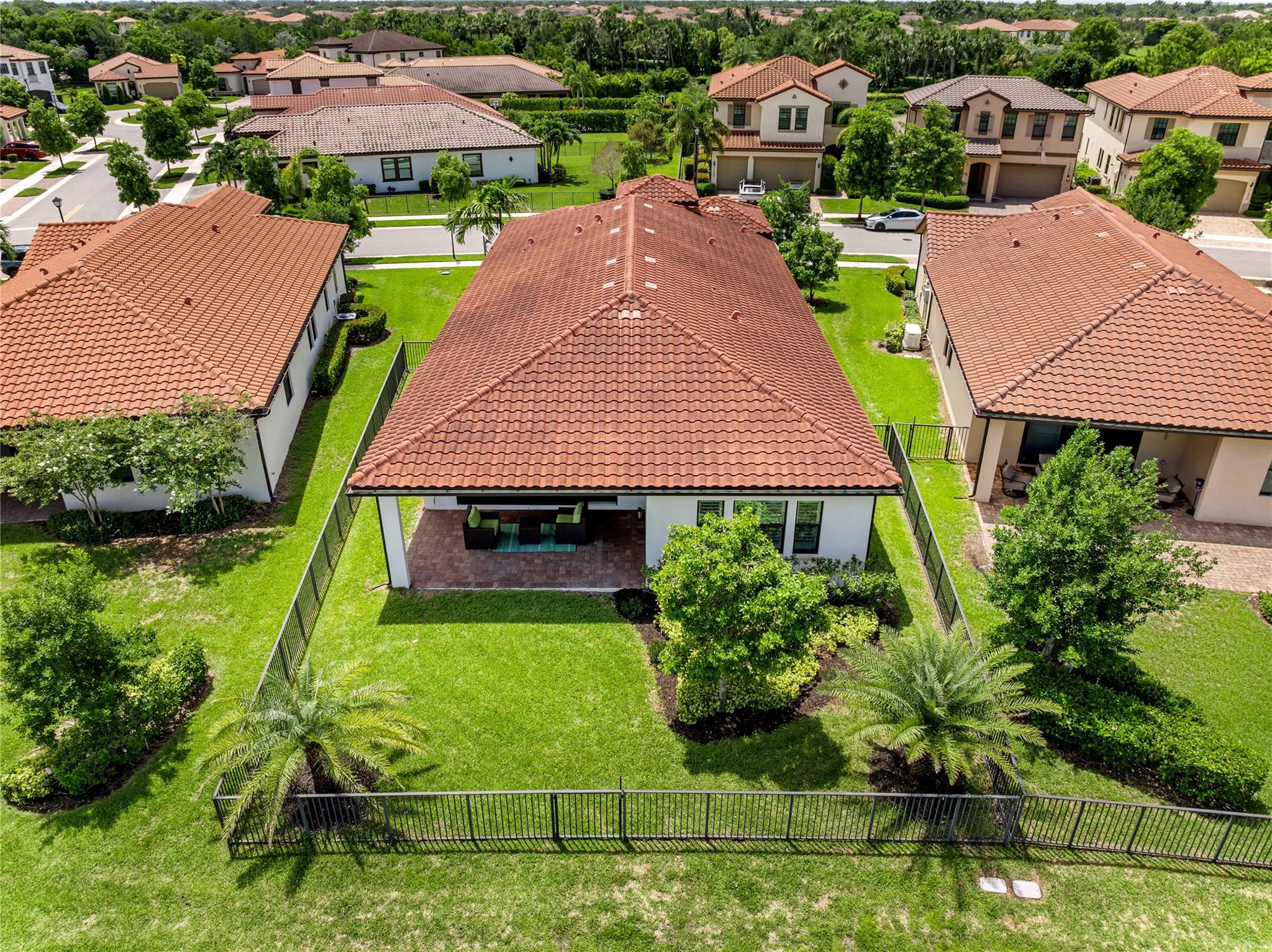 11835 S Baypoint Cir