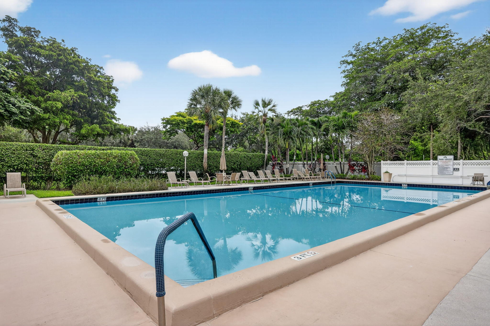 NO 117 PALM-AIRE COUNTRY CLUB - Residential Lease