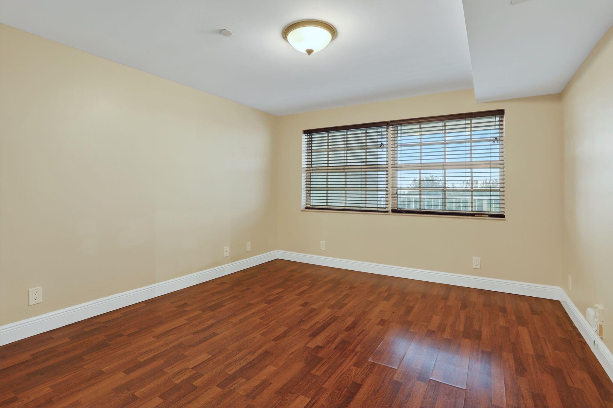 NO 117 PALM-AIRE COUNTRY CLUB - Residential Lease