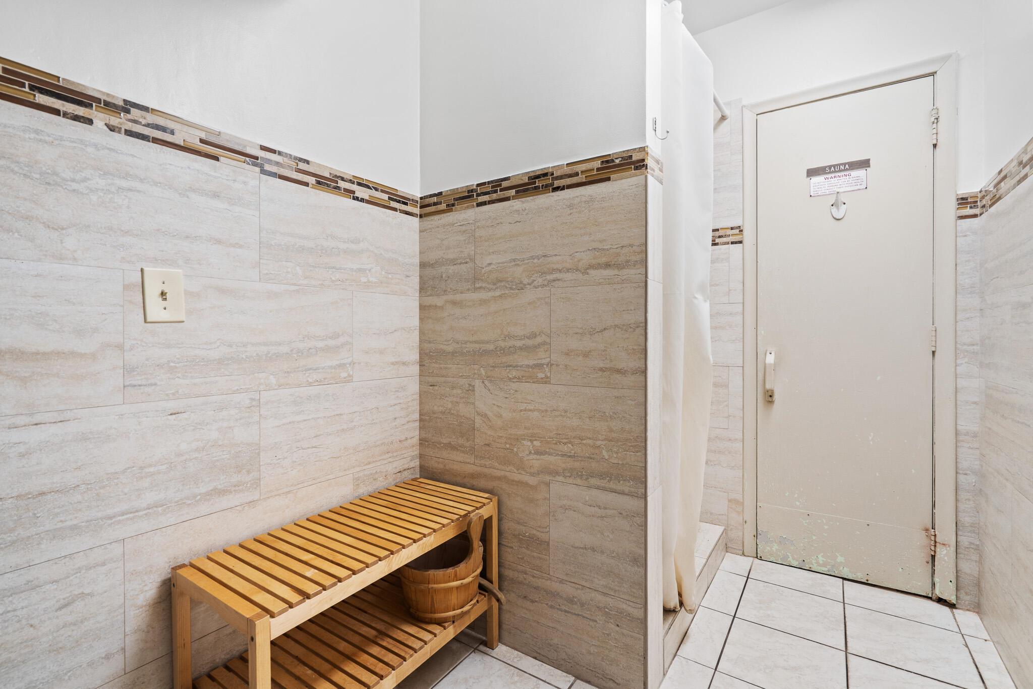 TIERRA DEL SOL CONDO - Residential