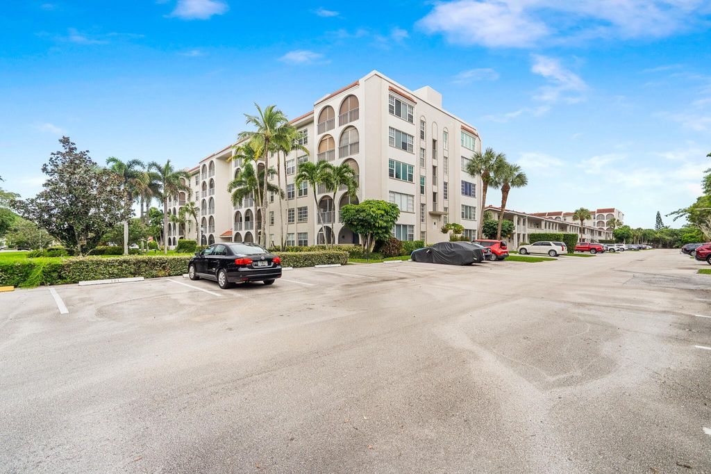 Photo of 250 NE 20th Street #1290, Boca Raton, FL 33431 (MLS # R11136120)