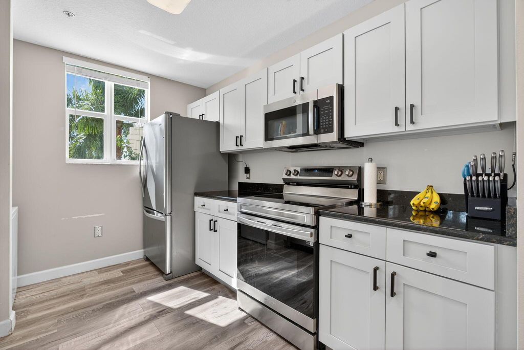 Photo of 1200 Town Center Drive #330, Jupiter, FL 33458 (MLS # R11108826)