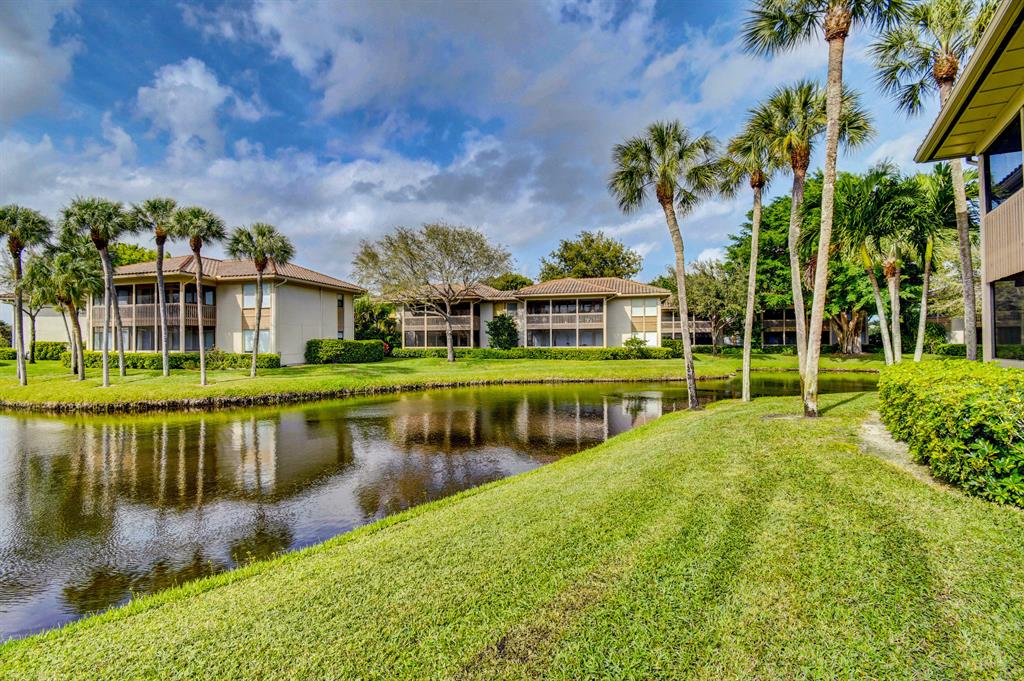 QUAIL HOLLOW CONDO - Residential