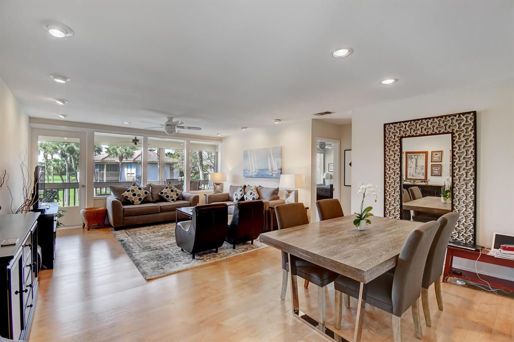 QUAIL HOLLOW CONDO - Residential