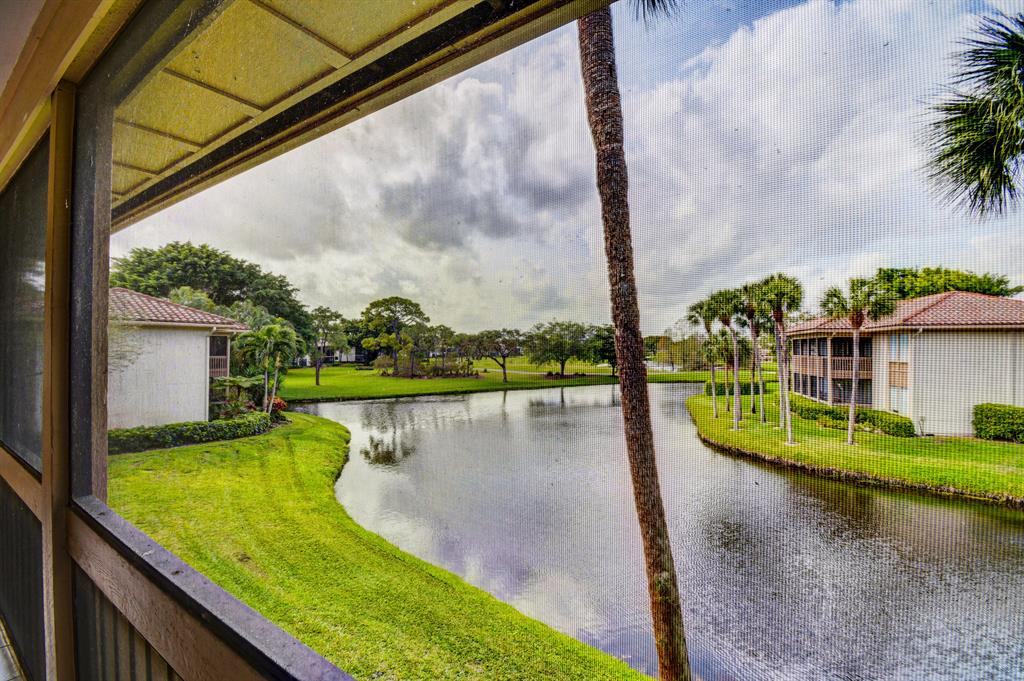 QUAIL HOLLOW CONDO - Residential