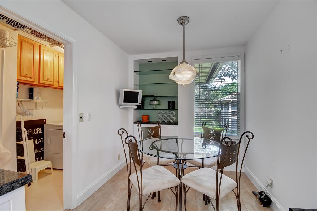 QUAIL HOLLOW CONDO - Residential