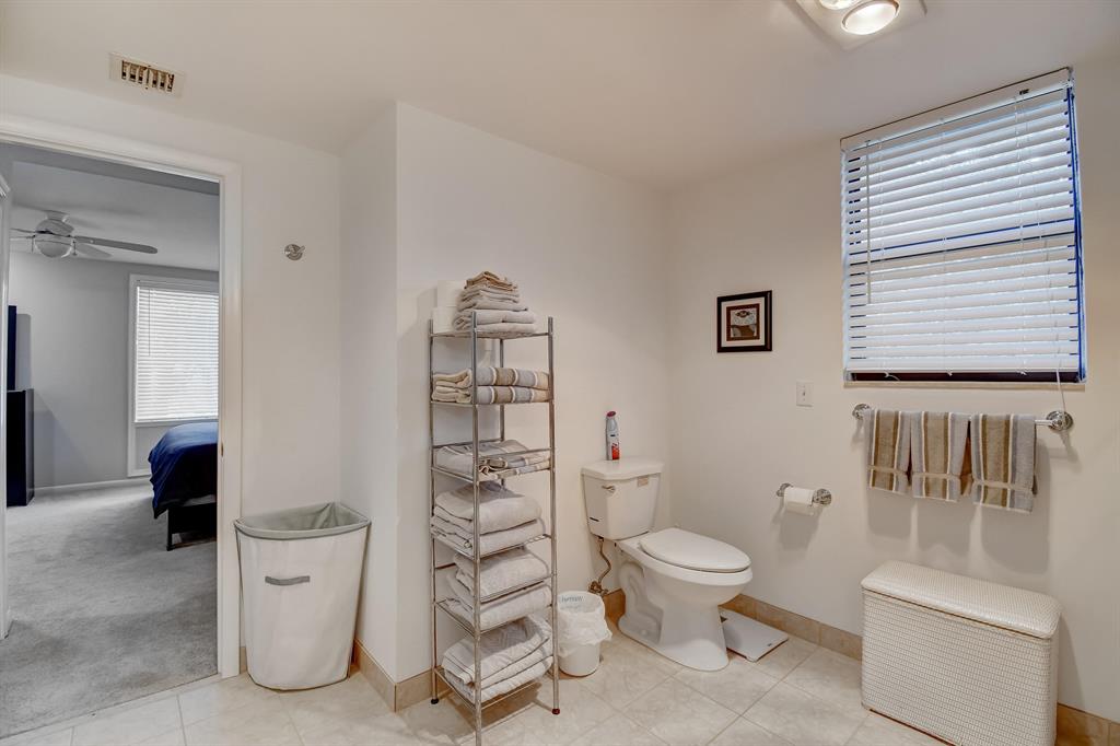 QUAIL HOLLOW CONDO - Residential