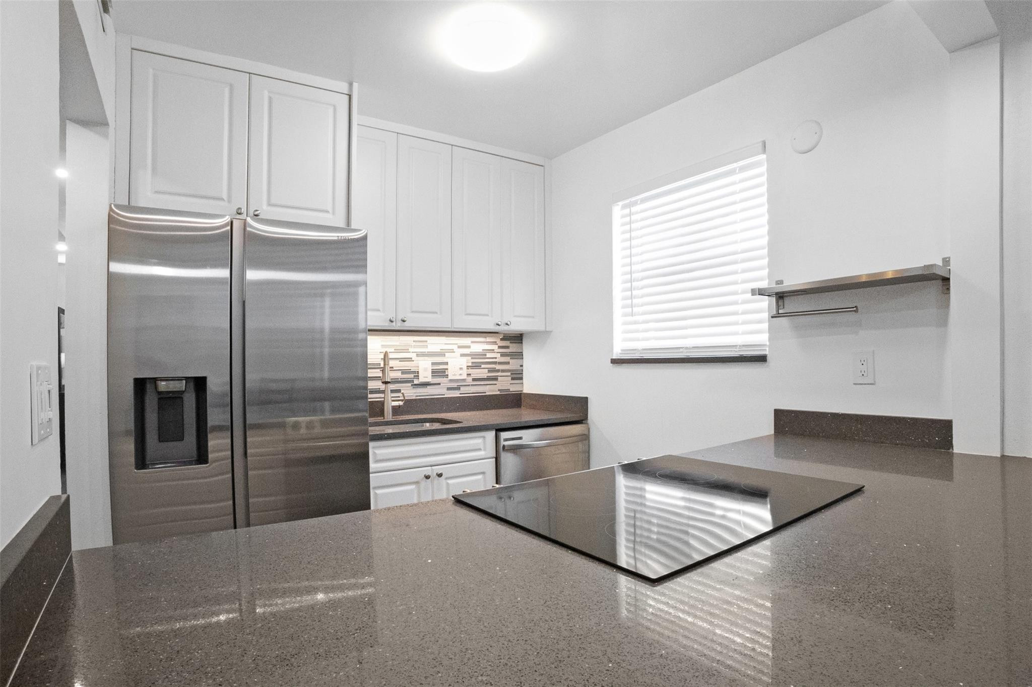 BEACH BREEZE APTS CO-OP - Residential