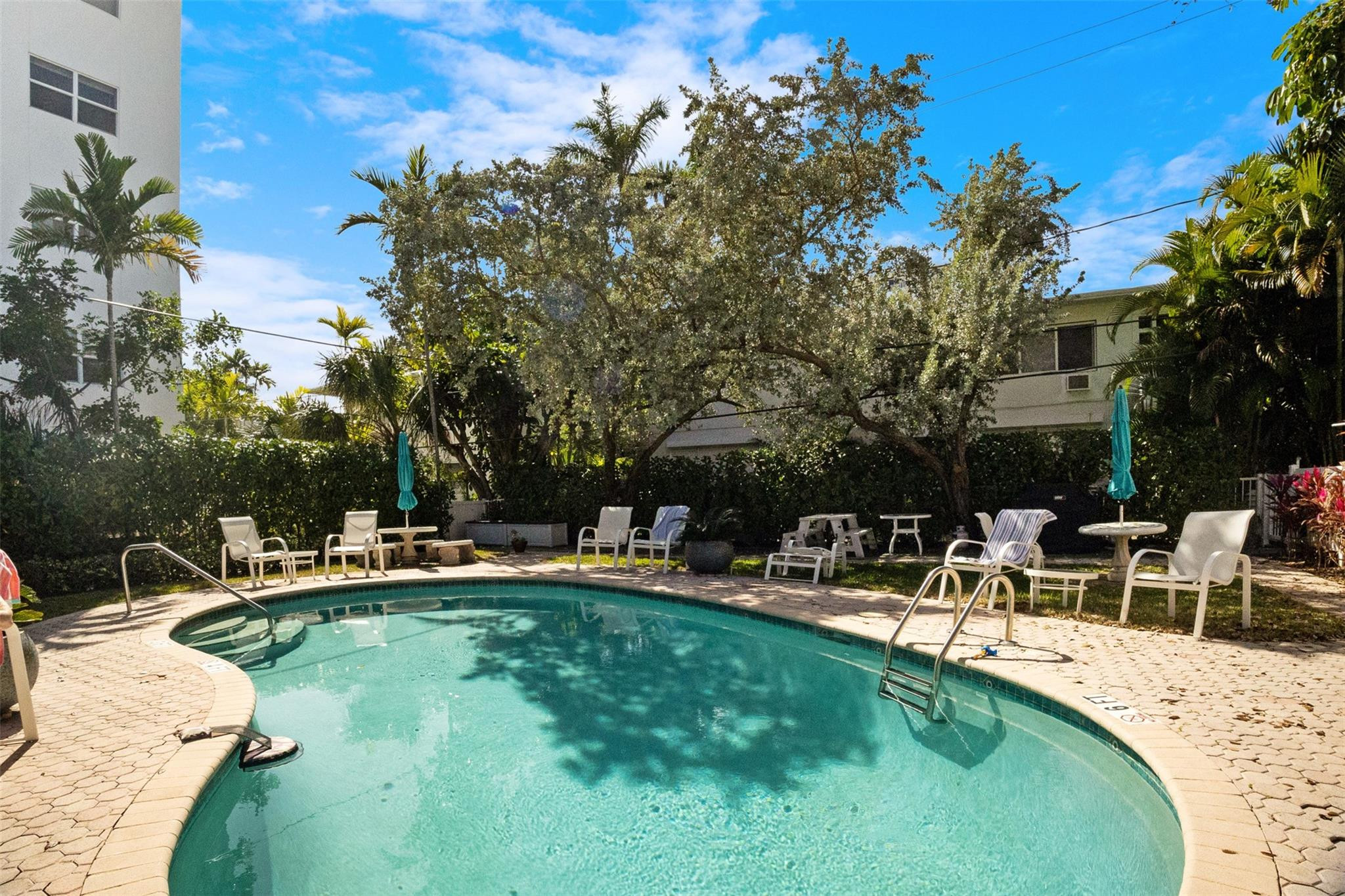 BEACH BREEZE APTS CO-OP - Residential