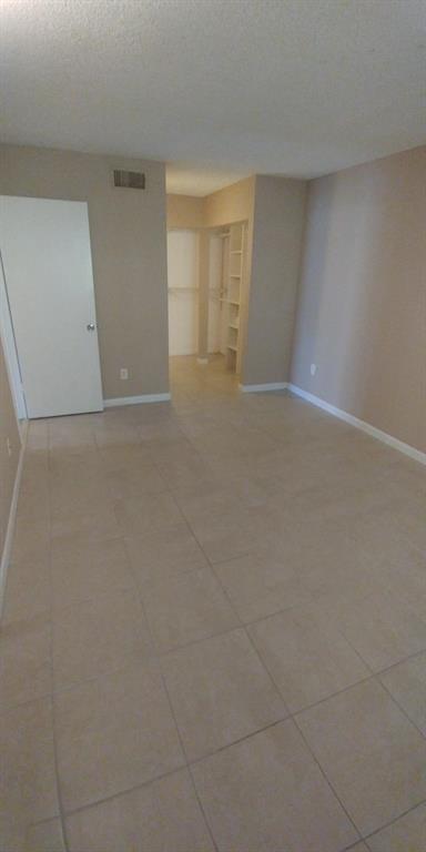 LAURELS AT SHERWOOD CONDO - Residential Lease