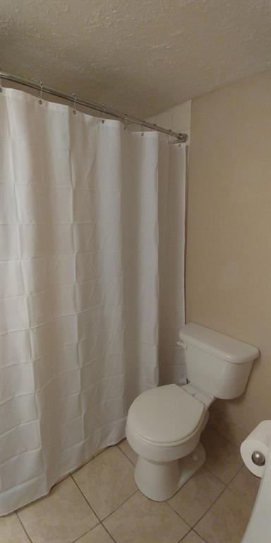 LAURELS AT SHERWOOD CONDO - Residential Lease