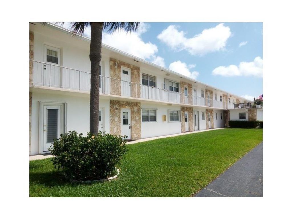 Photo of 301 S Golf Blvd Blvd #275, Pompano Beach, FL 33064 (MLS # F10334561)