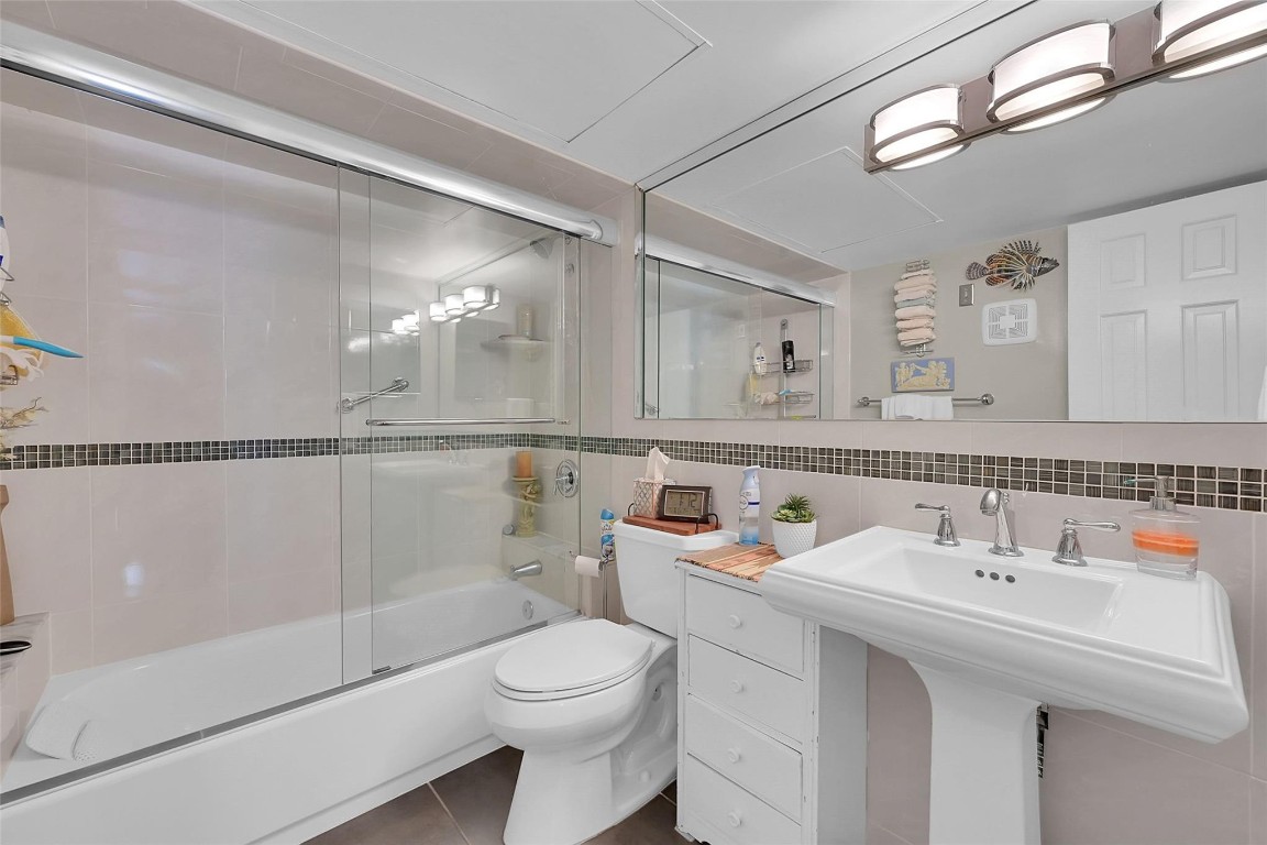 Manor Grove II - Residential