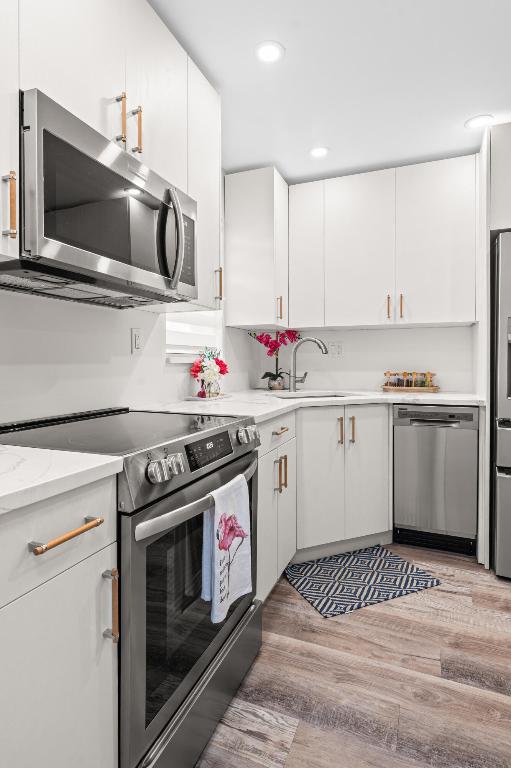 1957 SW Palm City Road 29- H