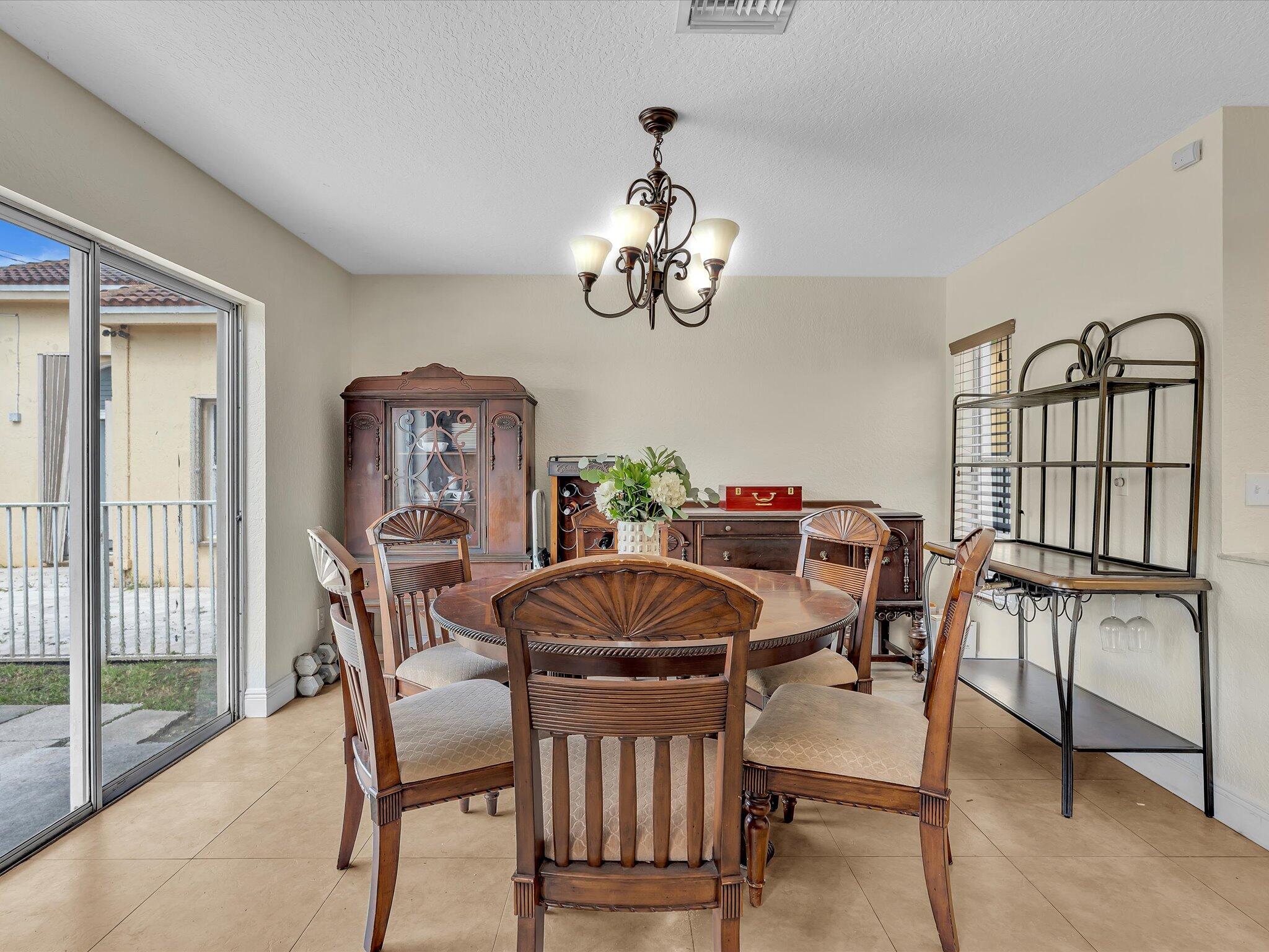 KENSINGTON SOUTH - Residential