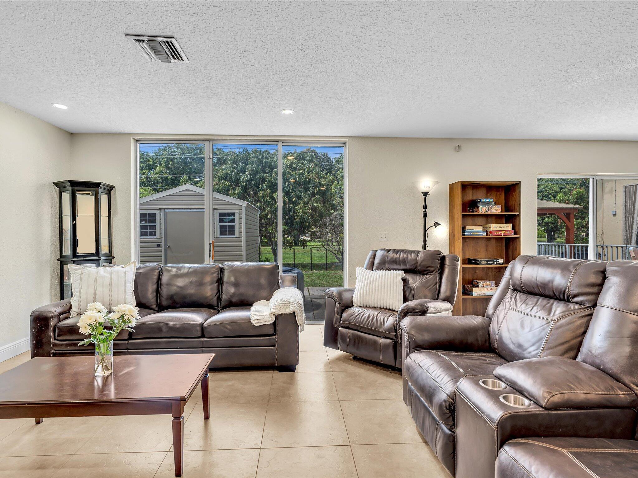 KENSINGTON SOUTH - Residential