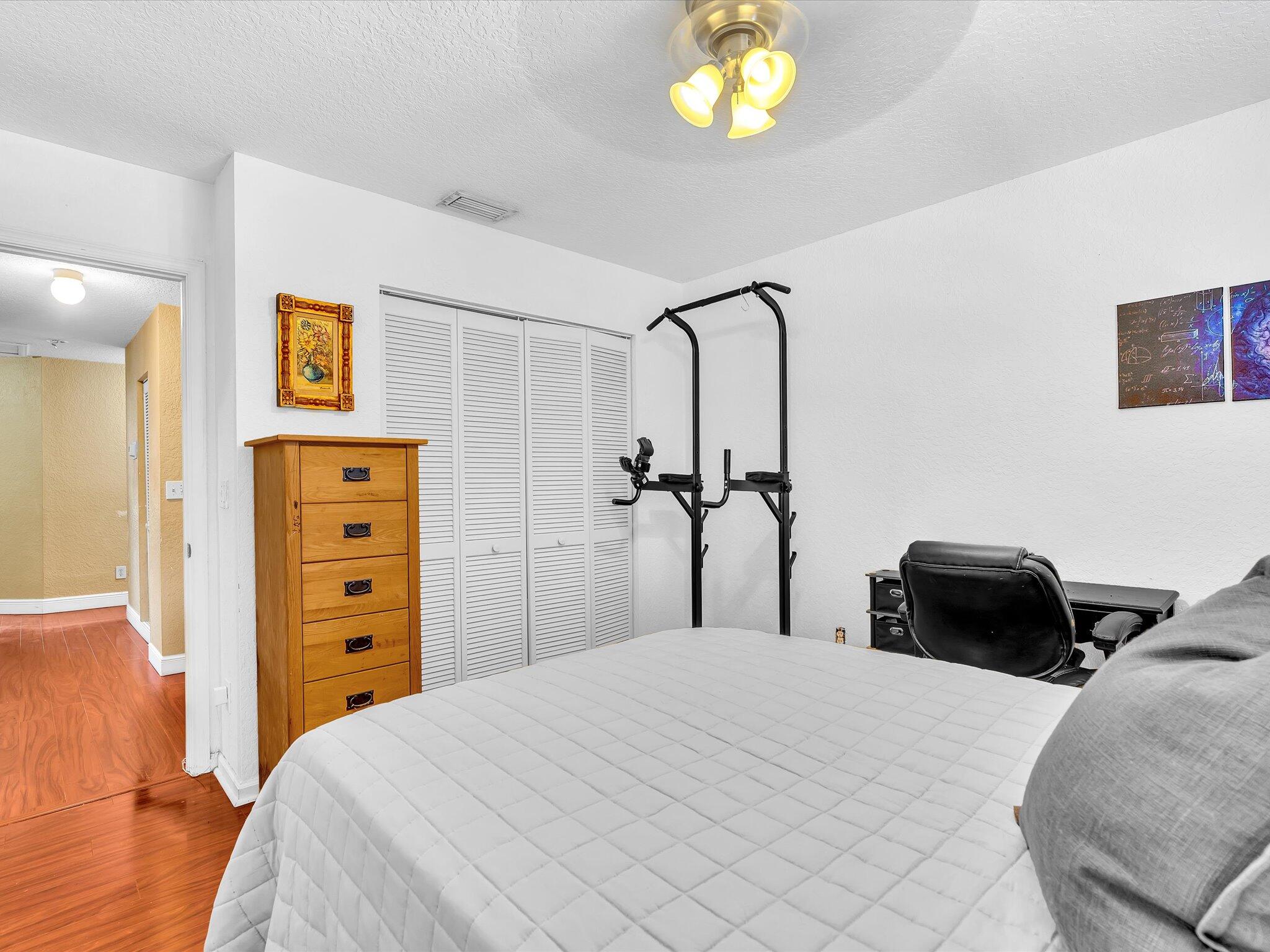 KENSINGTON SOUTH - Residential