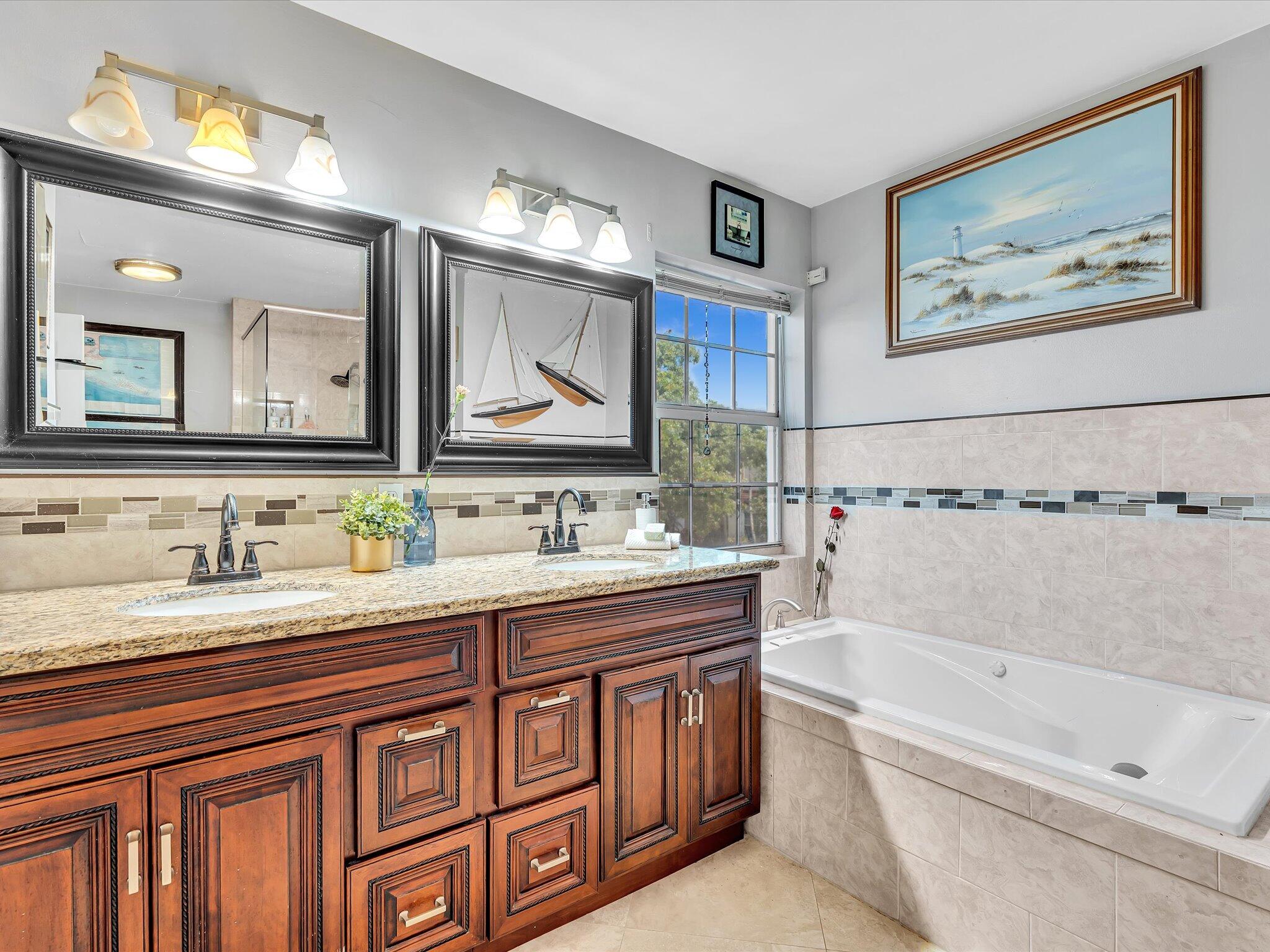 KENSINGTON SOUTH - Residential