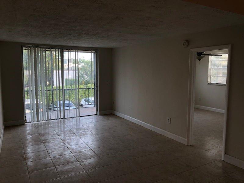 OMEGA CONDO - Residential