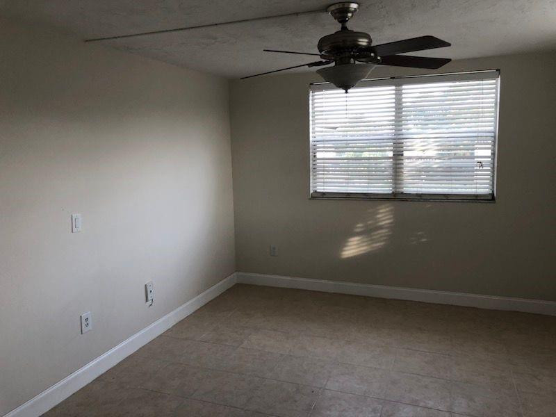 OMEGA CONDO - Residential