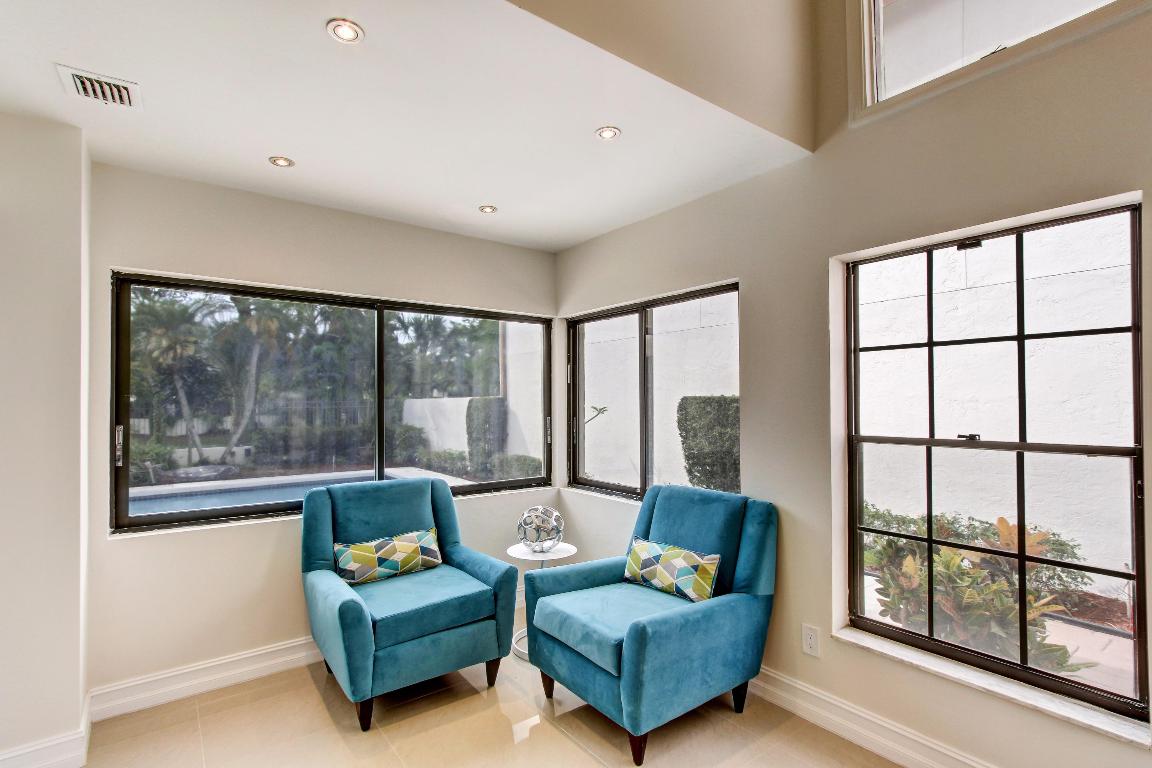 TOWN PLACE CLUB VILLAS - Residential