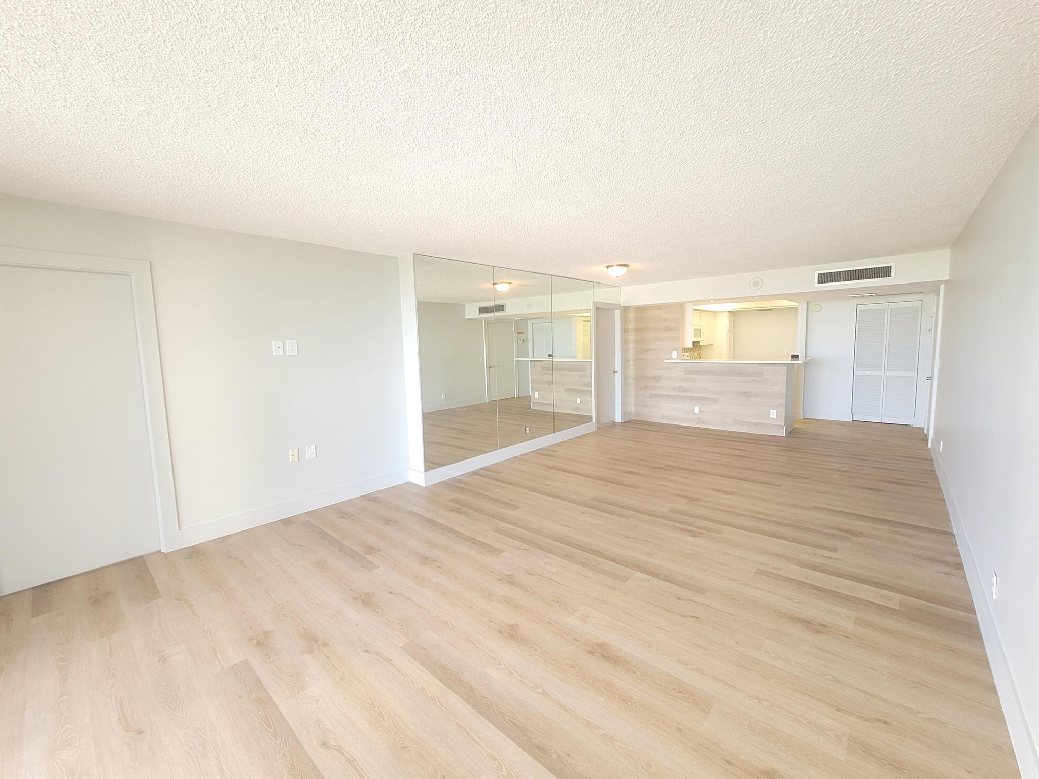 2425 Presidential Way 603