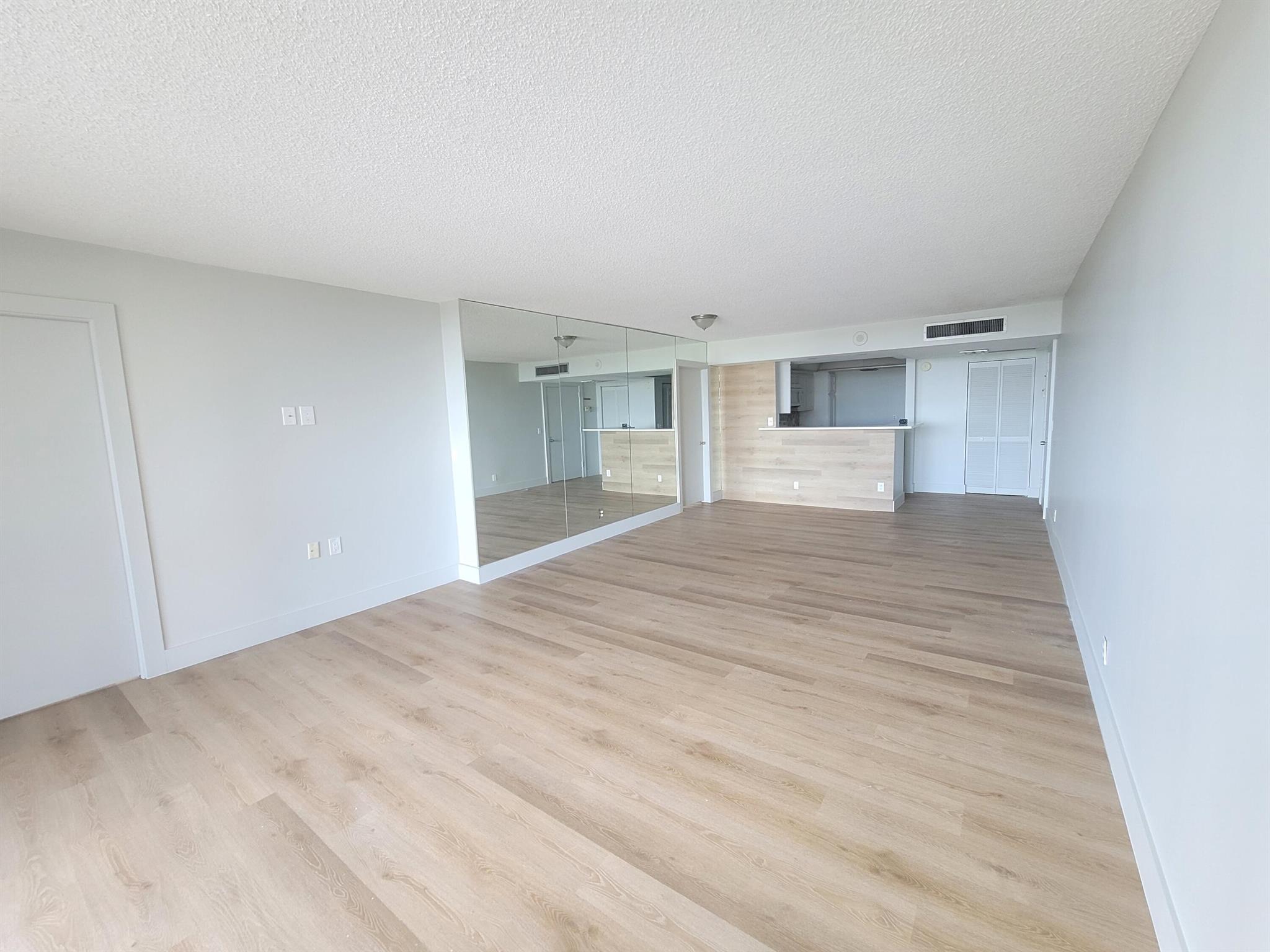 2425 Presidential Way 603