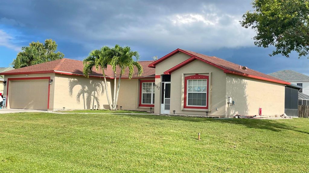 Photo of 602 SE Streamlet Avenue, Port St Lucie, FL 34983 (MLS # R11007959)
