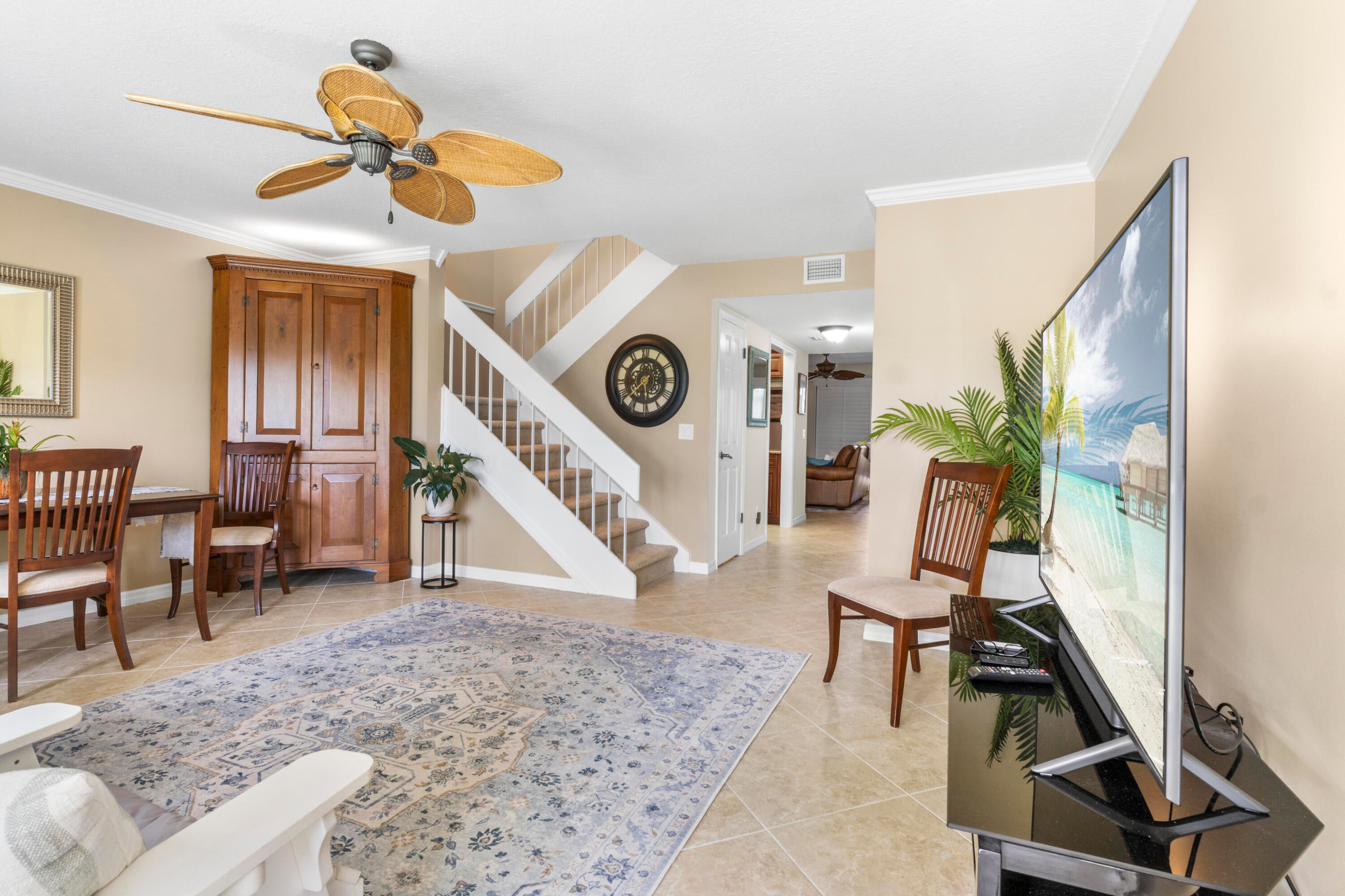 View photos, virtual tours, details... 4144 Silver Palm Drive 10