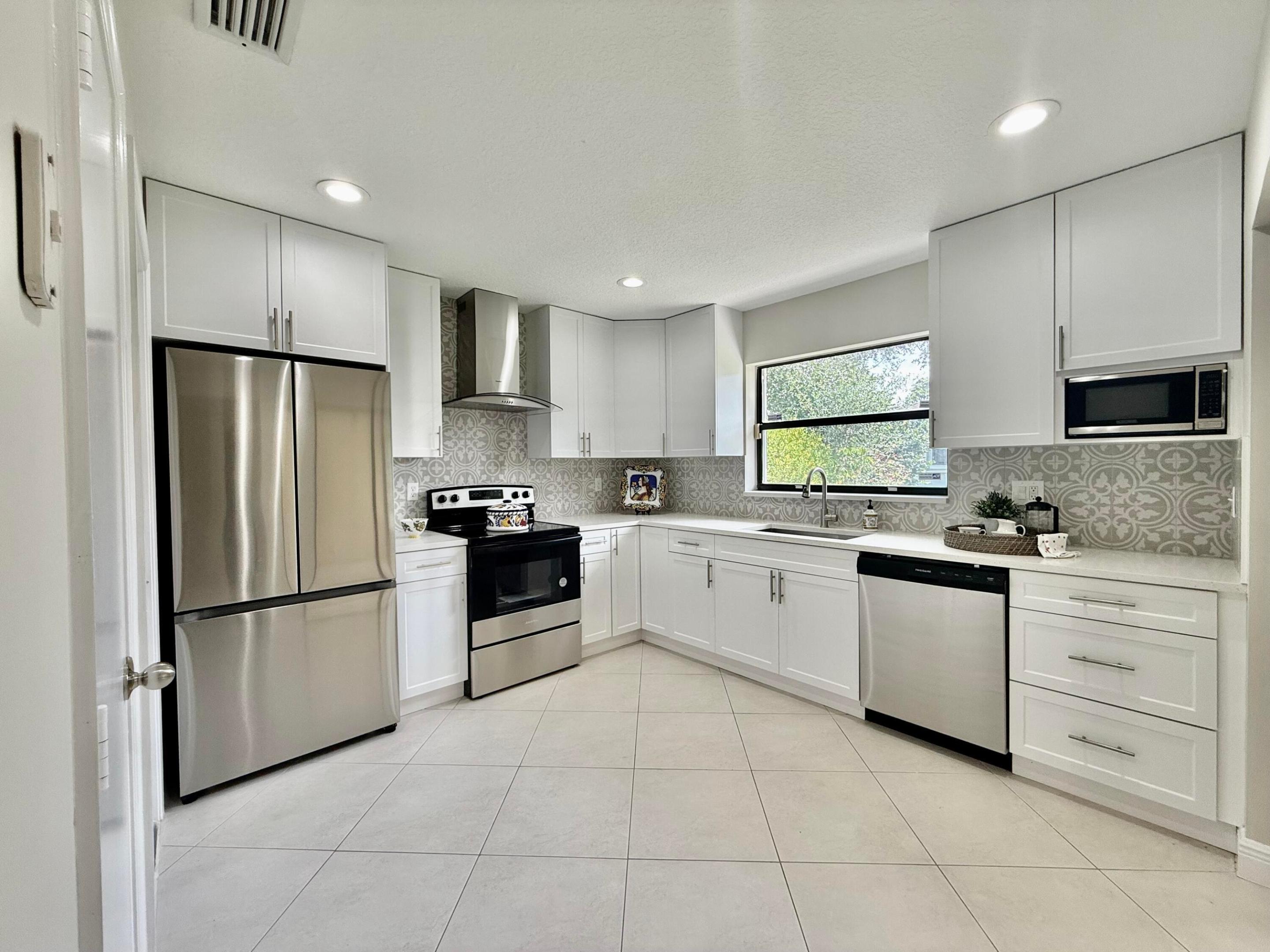 BENT TREE VILLAS EAST CONDO - Residential