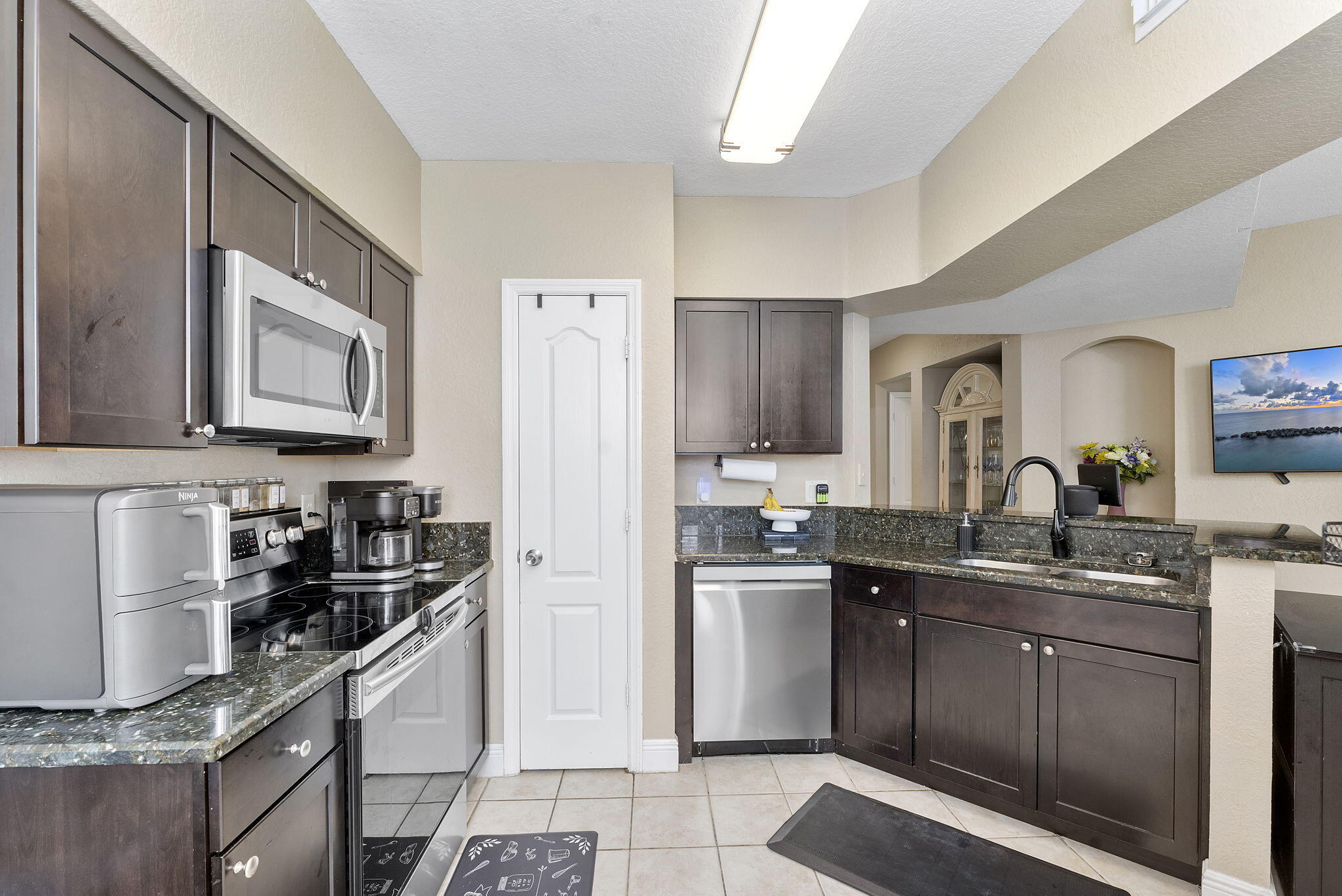 RESIDENCES OF BELMONT AT BOYNTON BEACH CONDO - Residential