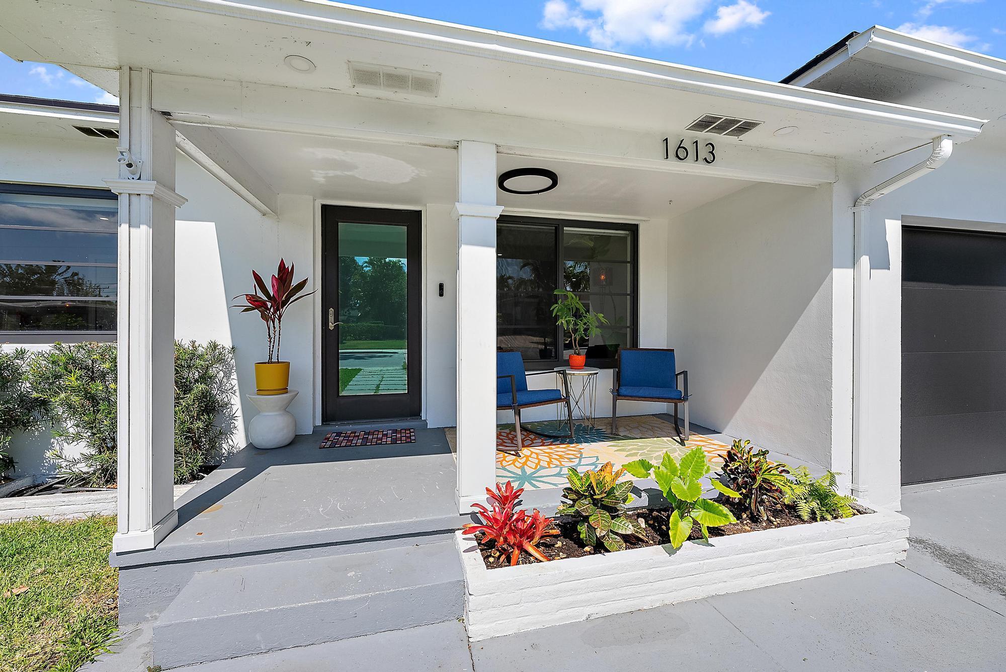 1613 N J Terrace