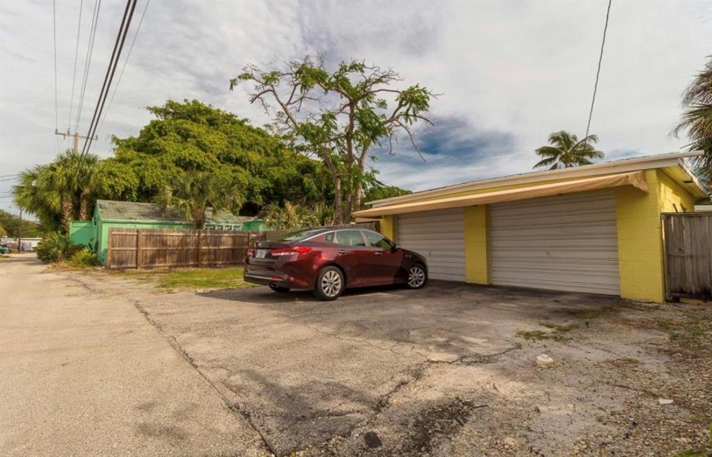 TOWN OF DELRAY - Residential Lease