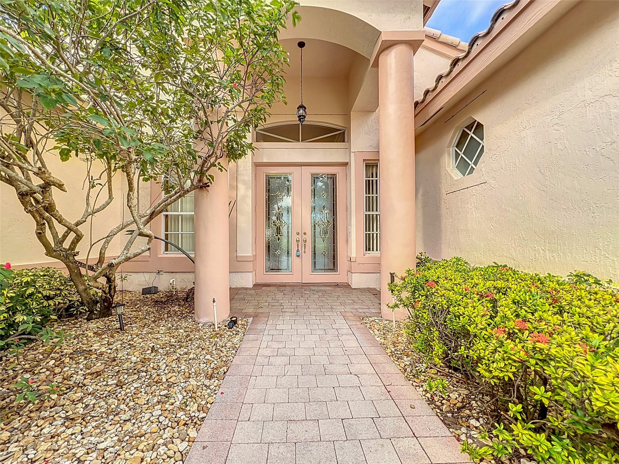 9148 Taverna Way