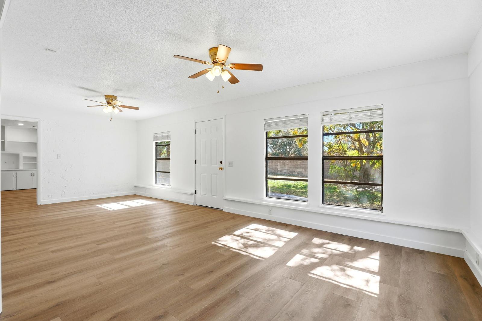 CLUBHOUSE ESTS PH 1 - Residential