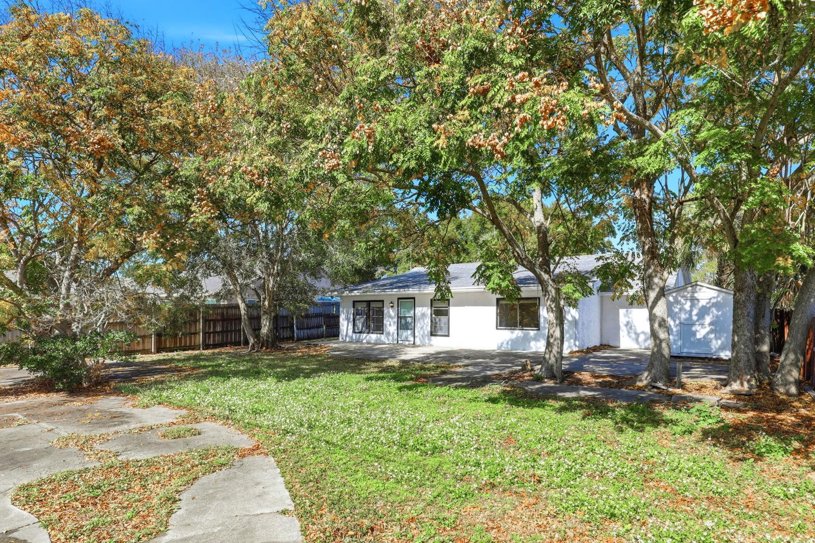 CLUBHOUSE ESTS PH 1 - Residential