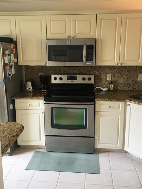 Charter Club Palm Beach - Residential