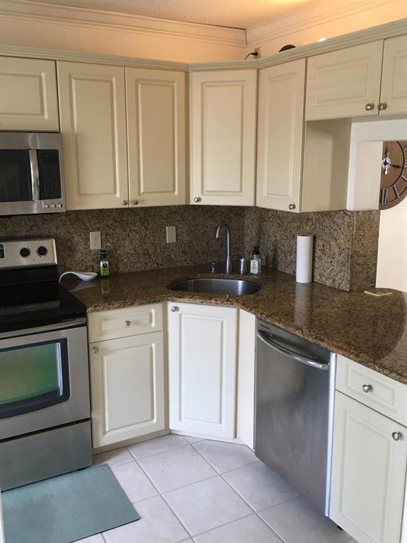 Charter Club Palm Beach - Residential