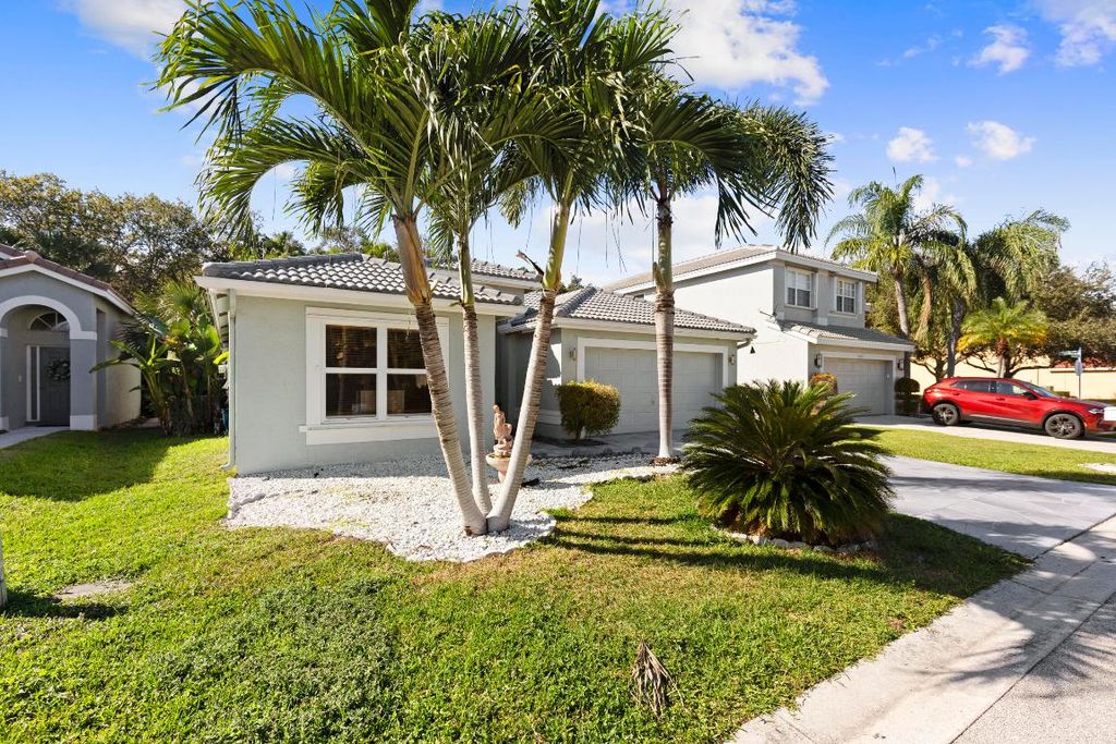 Photo of 8155 Mystic Harbor Circle, Boynton Beach, FL 33436 (MLS # R11141002)