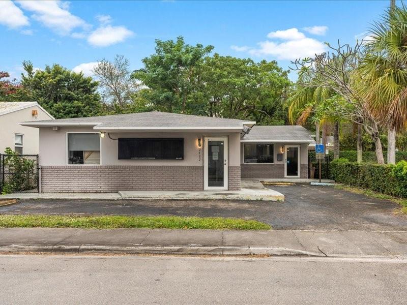 2482 SW Secoffee Ter