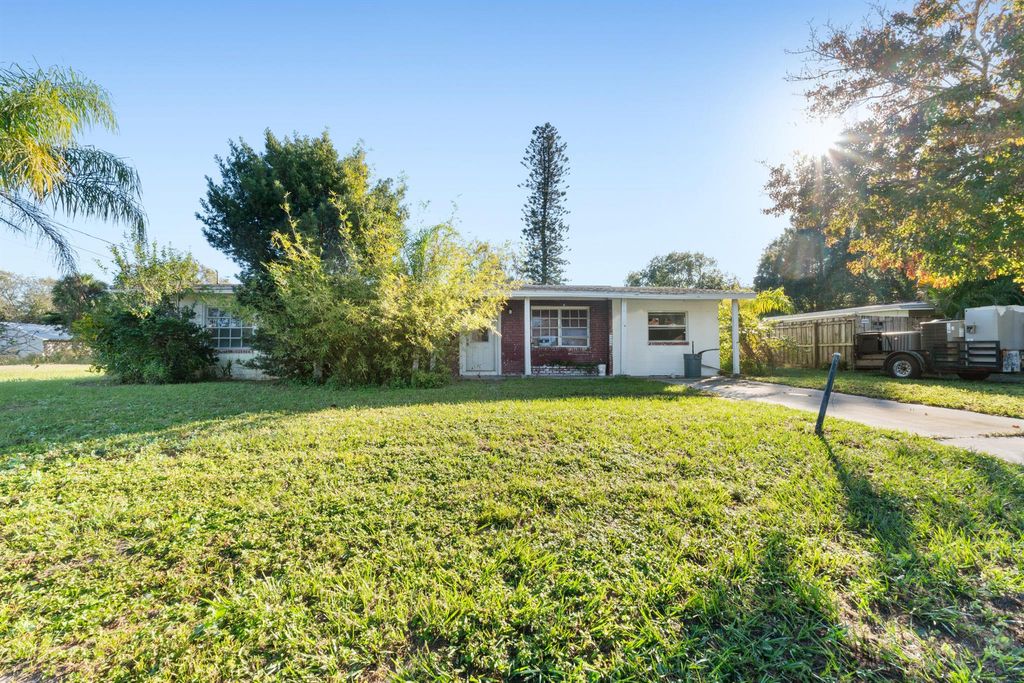 Photo of 3824 Saint Marks Drive, Fort Pierce, FL 34982 (MLS # R11042744)