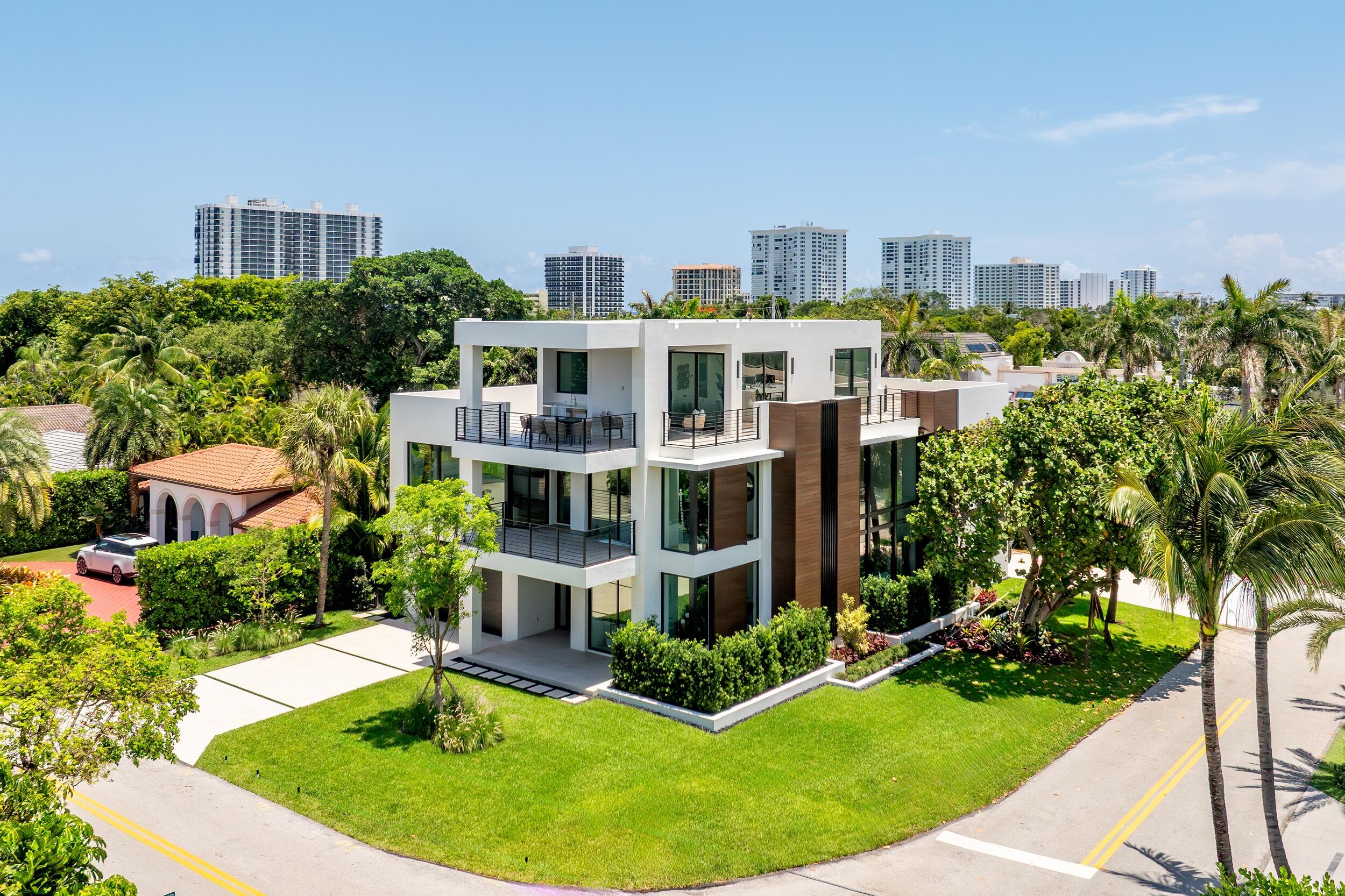 BOCA RATON RIVIERA UNIT B - Residential