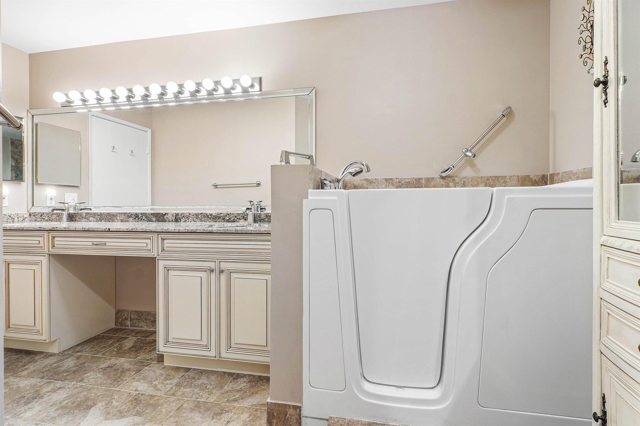 WHISPER WALK SEC D CONDO - Residential