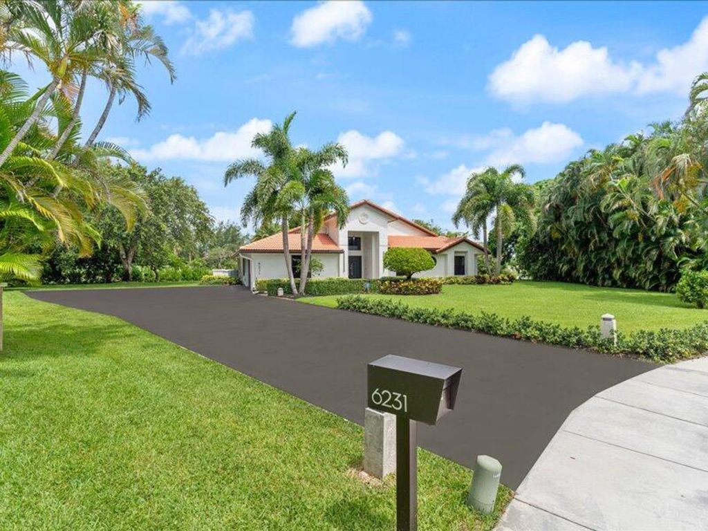 Photo of 6231 NW 4th Avenue, Boca Raton, FL 33487 (MLS # R11100949)