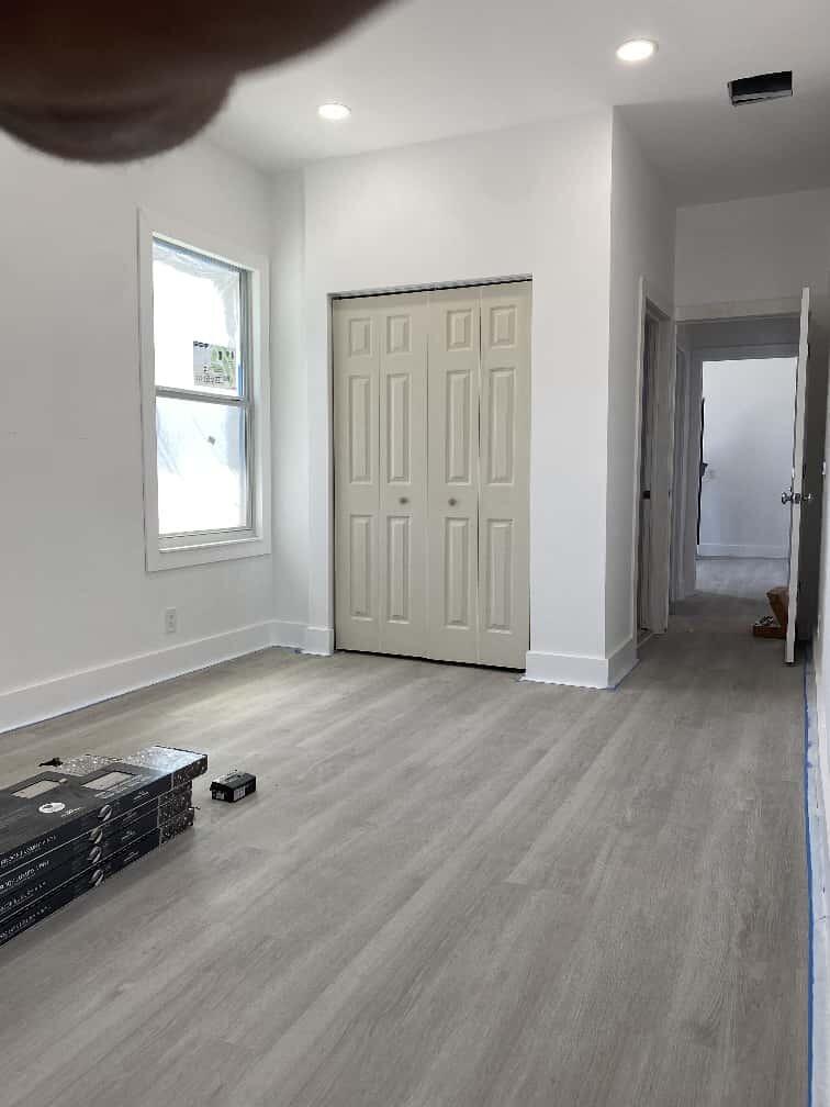 PALM BEACH NORTH - Residential Lease