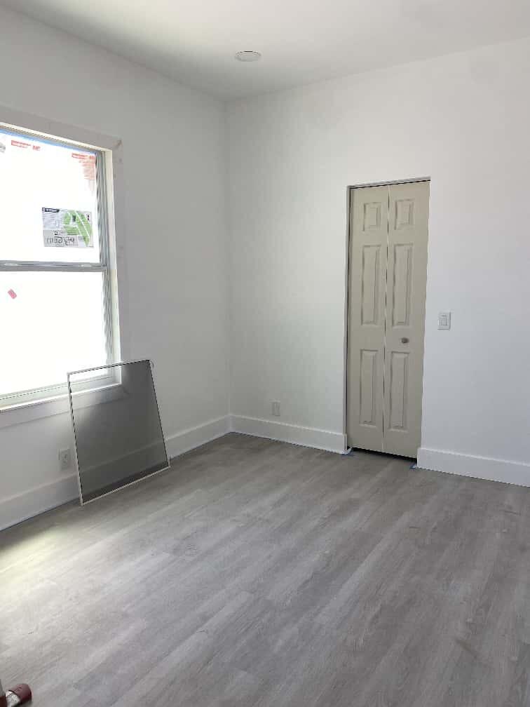 PALM BEACH NORTH - Residential Lease